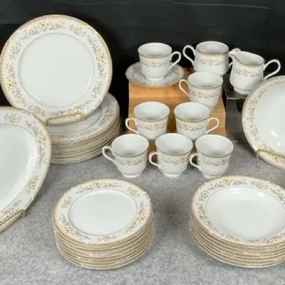 Diplomat by Sango Jamestown 354 China Dinnerware Set