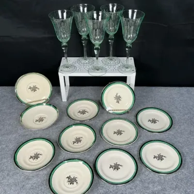 Spode Royal Jasmine Plates with Green Bubble Glass Goblets – 15 Pieces