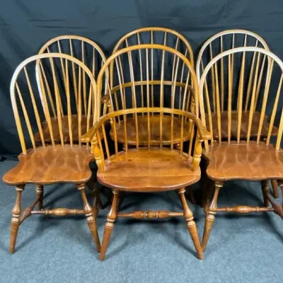 Stickley Round Pedestal Dining Table with 6 Windsor Chairs & 3 Leaves