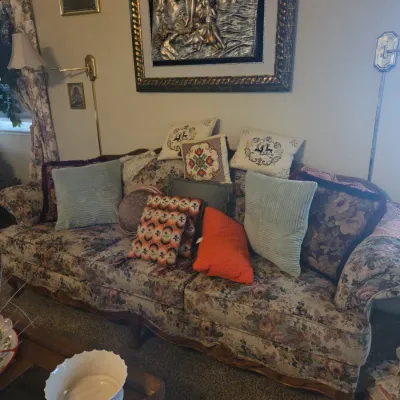 Sale Photo Thumbnail #136