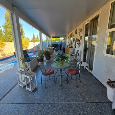 Sale Photo Thumbnail #33