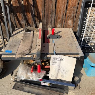 Estate sale photo