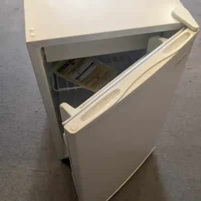 Magic Chef 2.7 cu. ft. Compact Mini Fridge with Freezer