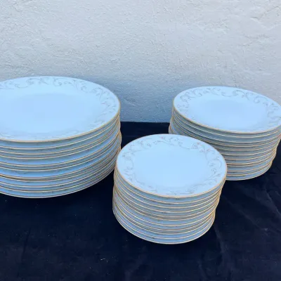 Noritake Duetto Fine China Plates