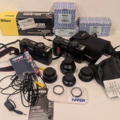 Vintage Nikon Coolpix 950 Swivel Camera & ES-E28 Slide Digitizing Estate Lot