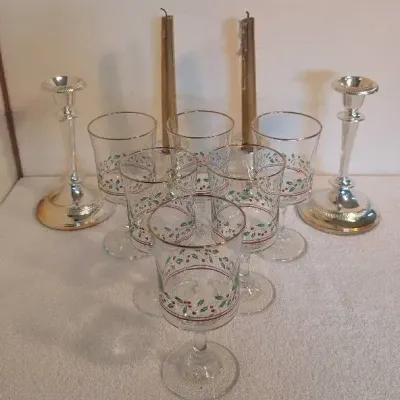 Vintage 1980s Arby’s Christmas Collection Wine Glasses  Set of 6 Holly Berry Goblets by Libbey