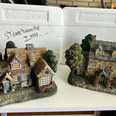 Thomas Kinkade Lamplight Village Collection Lamplight Tea Room & Stonebrooke Inn 