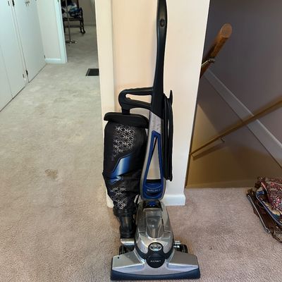 Sale Photo Thumbnail #154: Kirby Avalir 2 upright vacuum cleaner with self-propelled drive system and cloth bag, showing light wear.