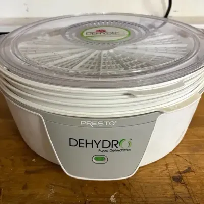 CN171 Presto Dehydro Food Dehydrator 