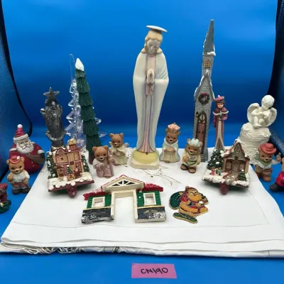 CN190 Vintage Holiday Figurines 