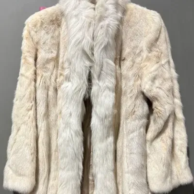 CN155 Dyed Shadow Fox Fur