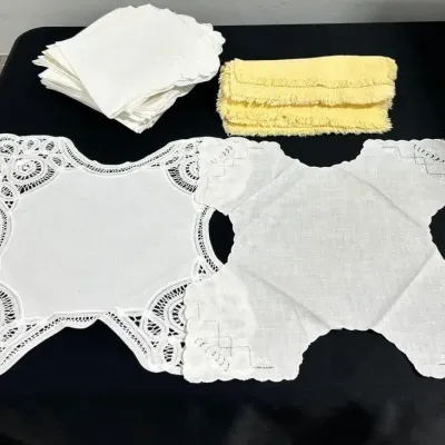CN194 Battenburg Lace Breadbasket Liners, Napkins & Placemats