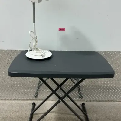 CN185 Iceberg IndestrucTable & IKEA Lamp