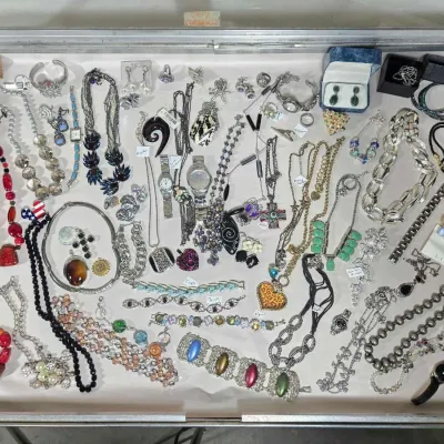 Sale Photo Thumbnail #584