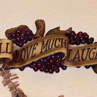 Sale Photo Thumbnail #13: Wall hanging decor items