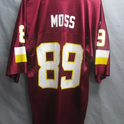 Sale Photo Thumbnail #126: Vintage Santana Moss Washington Football #89 burgundy jersey featuring screen-printed nameplate and numbers on mesh fabric.