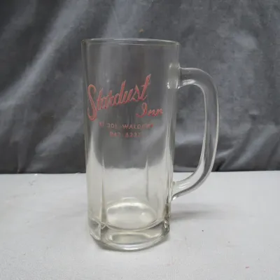 Sale Photo Thumbnail #18: Vintage clear glass beer mug with red printed advertising for 'Stardust Inn' in Waldorf, Maryland.