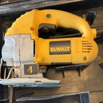 Sale Photo Thumbnail #13: DeWalt corded orbital jig saw