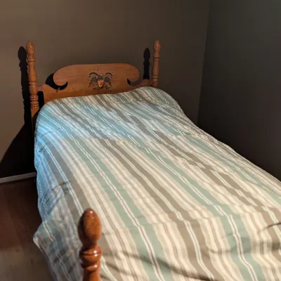 Sale Photo Thumbnail #32: Bed frames 