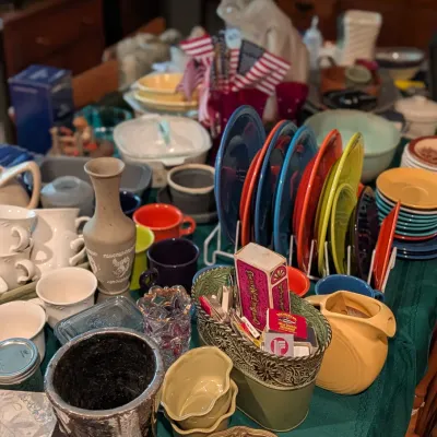 Sale Photo Thumbnail #27: Assorted dish ware and collectable China 
