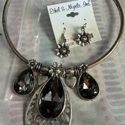 Sale Photo Thumbnail #166
