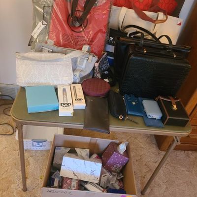Sale Photo Thumbnail #42