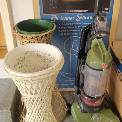 Sale Photo Thumbnail #116: Hoover Vacuum and Outdoor Holiday Decor 
