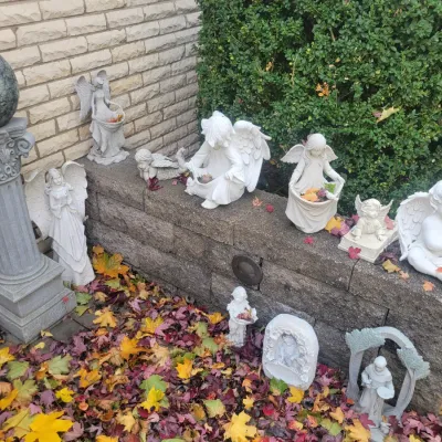 Sale Photo Thumbnail #128: Outdoor Decor 