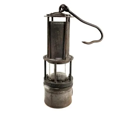 Lot 070   1 Bid(s)
Vintage German Sparkless Coal Light