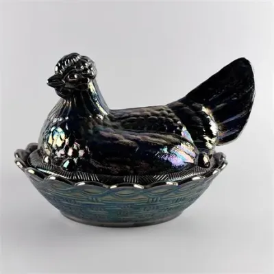 Lot 018   
Vintage Fenton Carnival Glass Hen on a Nest