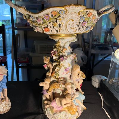 Sale Photo Thumbnail #2: Meissen "four seasons"