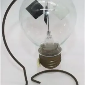 Lot 008   3 Bid(s)
Crookes Radiometer solar lightbulb