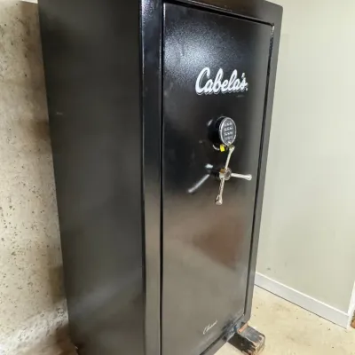 Large Cabela's D-23 Gun Safe