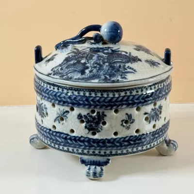 Beautiful Vintage Blue And White Porcelain Reticulated Potpourri Jar