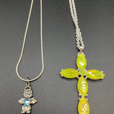 Sale Photo Thumbnail #116: Necklaces