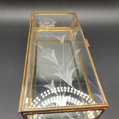 Sale Photo Thumbnail #251: Mirror background
3”x7”