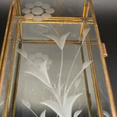 Sale Photo Thumbnail #252: Mirror background
3”x7”