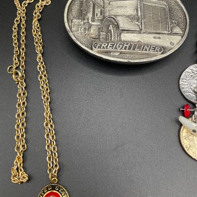 Sale Photo Thumbnail #141: Misc jewelry