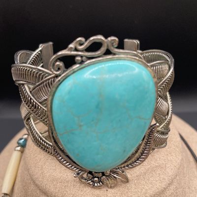 Sale Photo Thumbnail #73: Native style jewelry