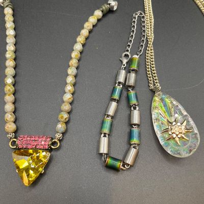 Sale Photo Thumbnail #139: Funky jewelry