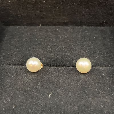 Sale Photo Thumbnail #2: I’m not a jeweler and I’m not trained in precious stones, but they appear to be pearl set in 14 K gold