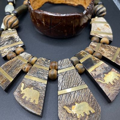 Sale Photo Thumbnail #106: Wood bracelet