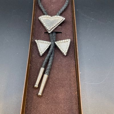 Sale Photo Thumbnail #292: Bolo tie