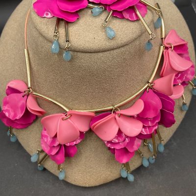 Sale Photo Thumbnail #75: Earrings need backs
