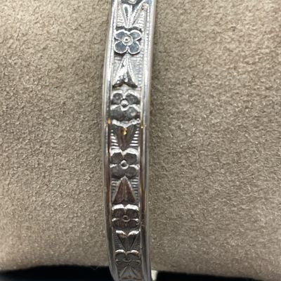 Sale Photo Thumbnail #207: Sterling bracelet