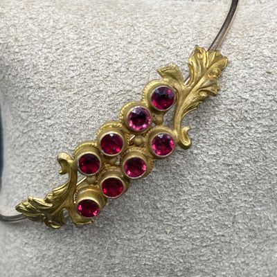 Sale Photo Thumbnail #221: Misc jewelry