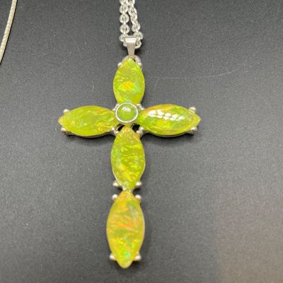 Sale Photo Thumbnail #119: Necklaces