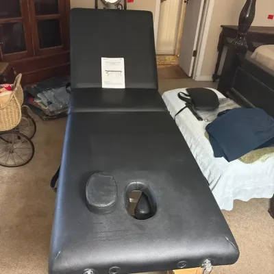 Professional Portable Folding Massage Table with Adjustable Wood Legs & Face Cradle