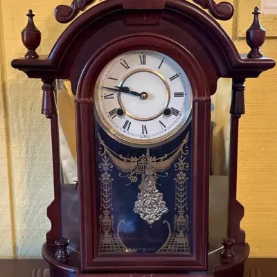 Victorian-Style Ornate Mantel Clock with Decorative Pendulum, Roman Numerals & Wood-Tone Case