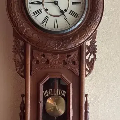 Ornate Carved Wood Regulator Pendulum Wall Clock – Roman Numerals & Floral Details 